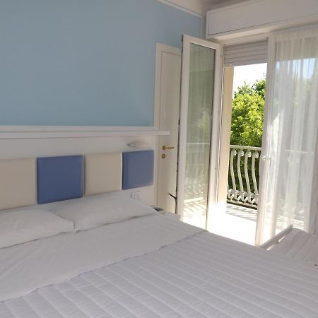 Hotel Gioiosa Cesenatico Esterno foto
