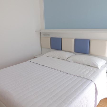 Hotel Gioiosa Cesenatico Esterno foto